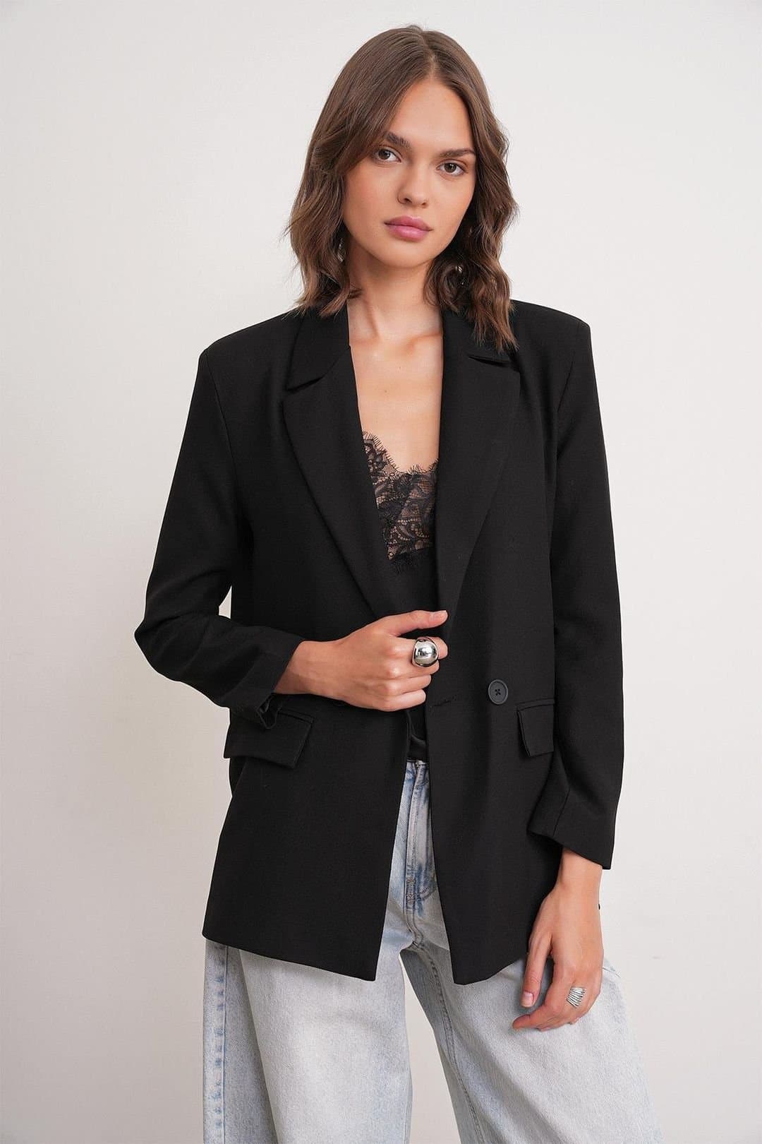 MixRay MixRay Women's Long Sleeve Buttoned Blazer in Black