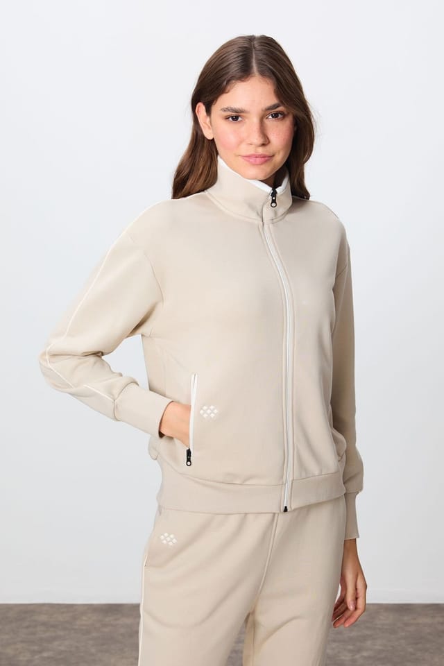 Tommy Life Tommy Life Women's Oversized Zip-collar Sweatshirt & Pants Set in Beige - 3
