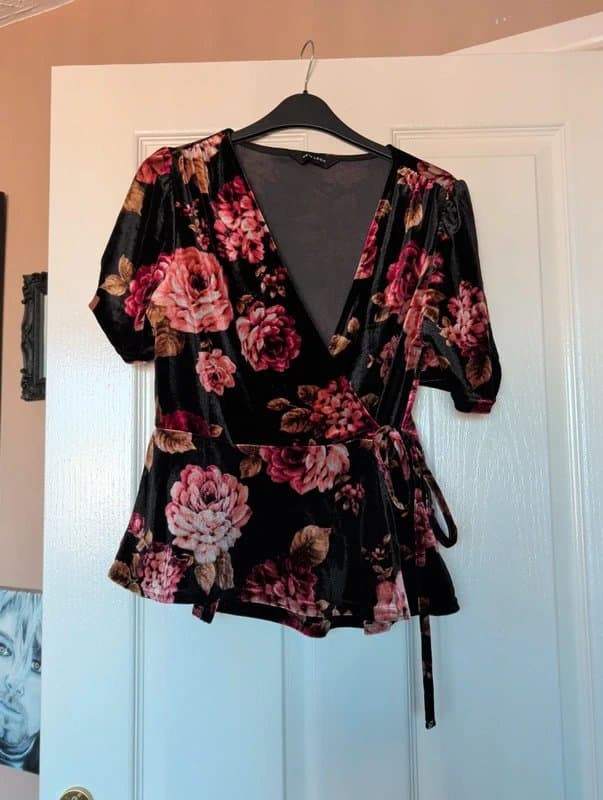 New Look Velvet wrap top