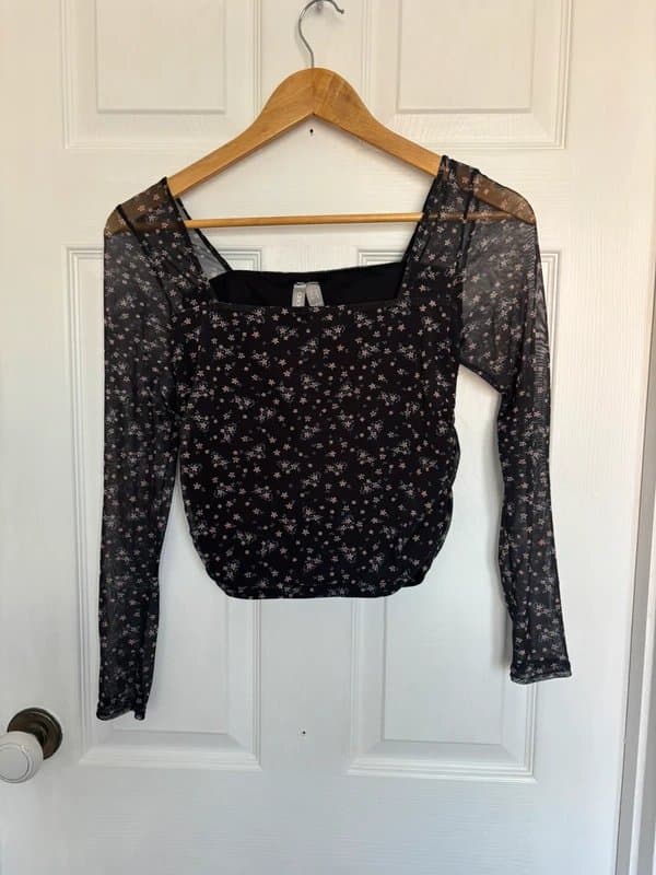 ASOS ASOS mesh flower top size 12
