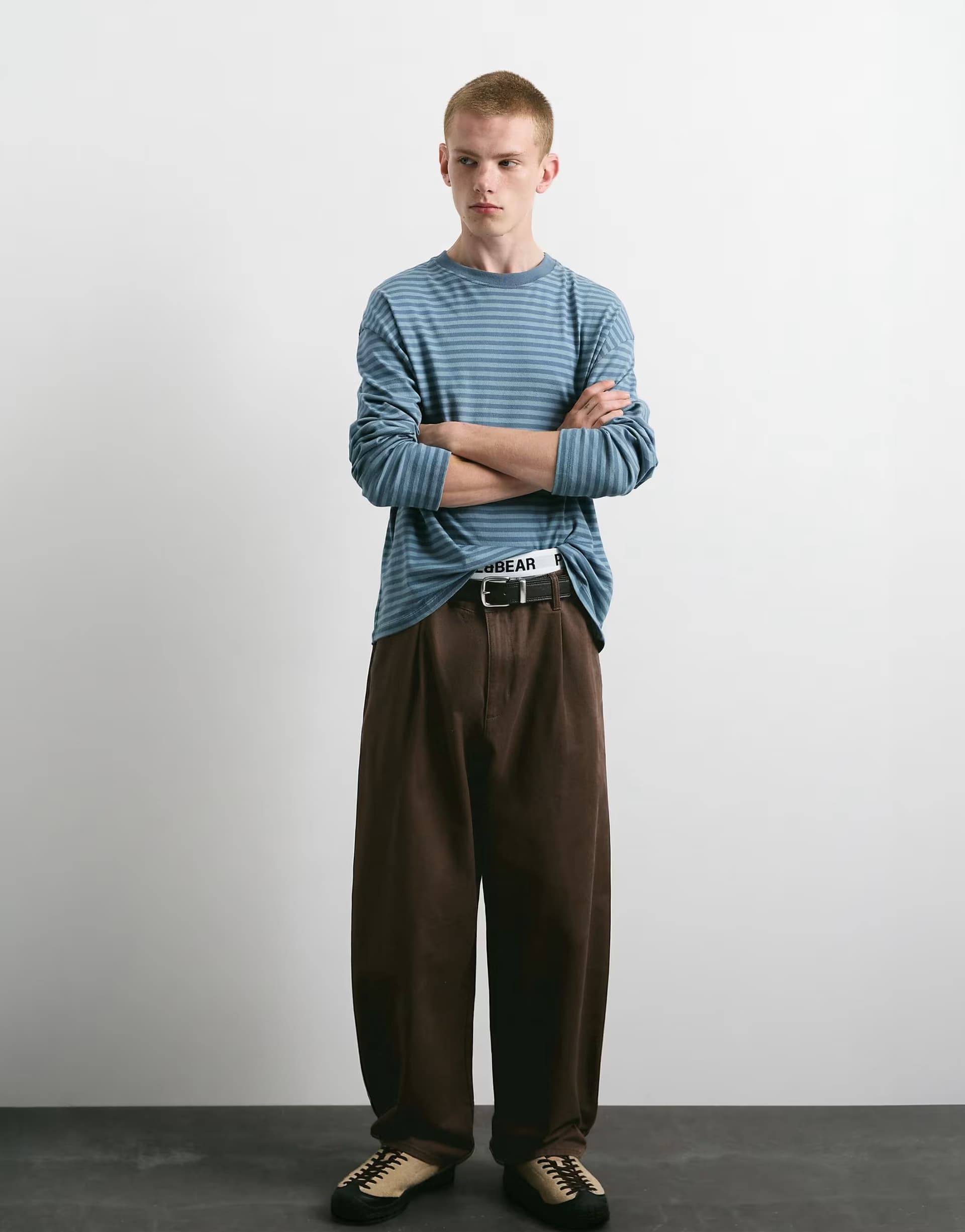 ASOS Pull&Bear Darted baggy trousers in brown