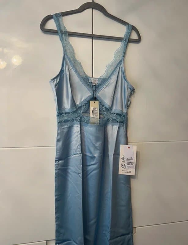 Never Fully Dressed Never fully dressed satin pastel/light blue dress