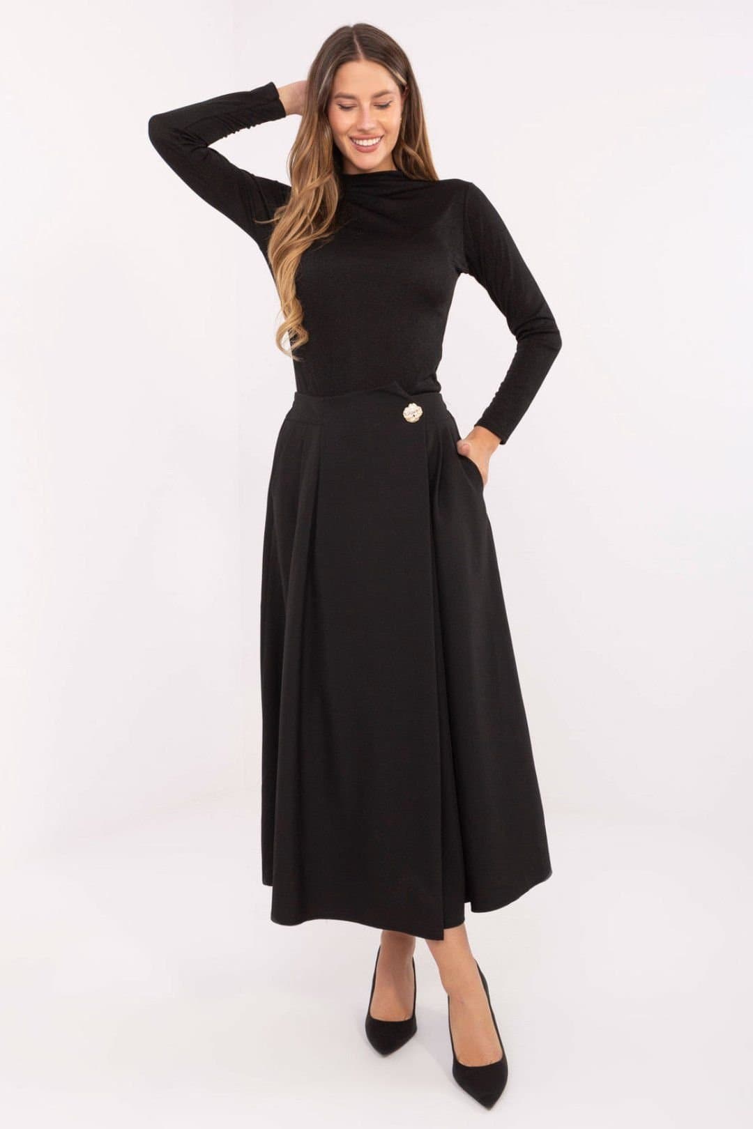 Love Lace Love Lace Women's Elegant Pleated Midi Skirt with Elastic Back in Black