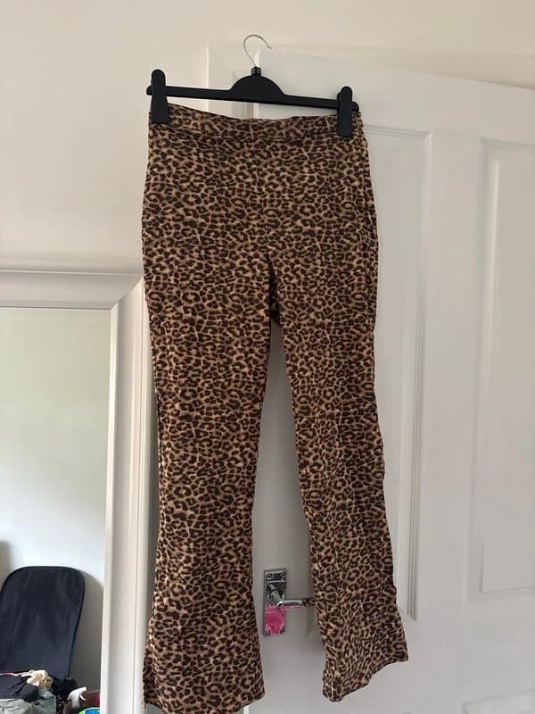ASOS Asos cropped leopard trousers