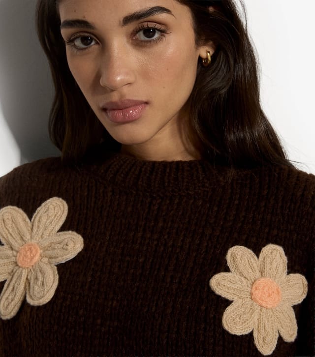 Apricot Women's Brown Embroidered Daisies Jumper Apricot New Look - 2