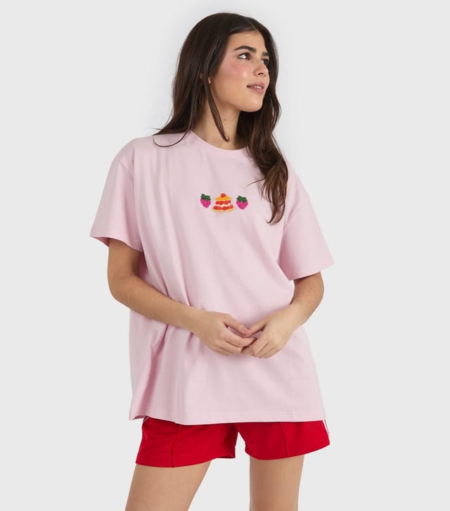 Skinnydip Women's Bright Pink Strawberry Shortcake Printed T-Shirt Skinnydip New Look - 2