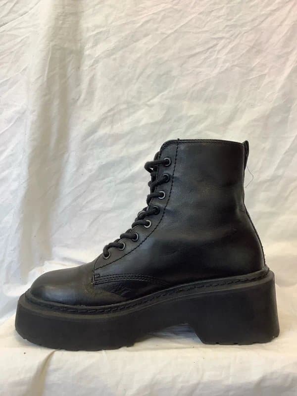 Clarks Ladies Topshop Black Leather ankle boots 37 Uk 4