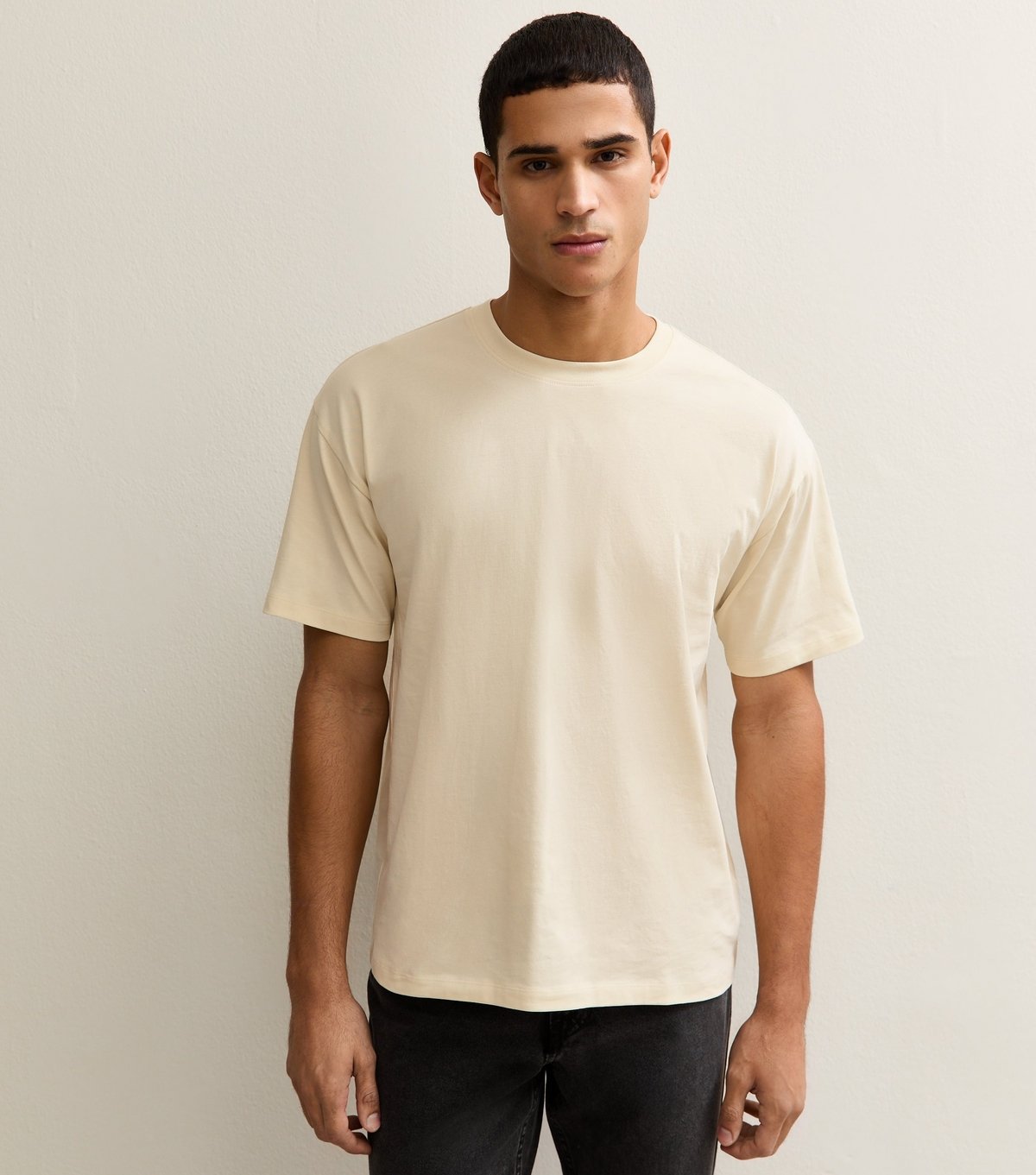 New Look Men's Cream Oversized Short Sleeve T-Shirt New Look - 2