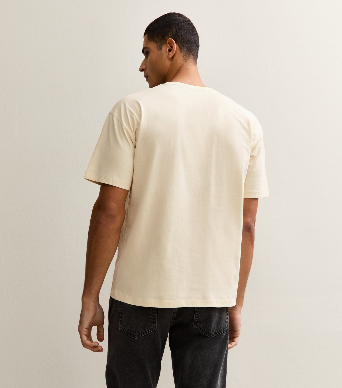 New Look Men's Cream Oversized Short Sleeve T-Shirt New Look - 4
