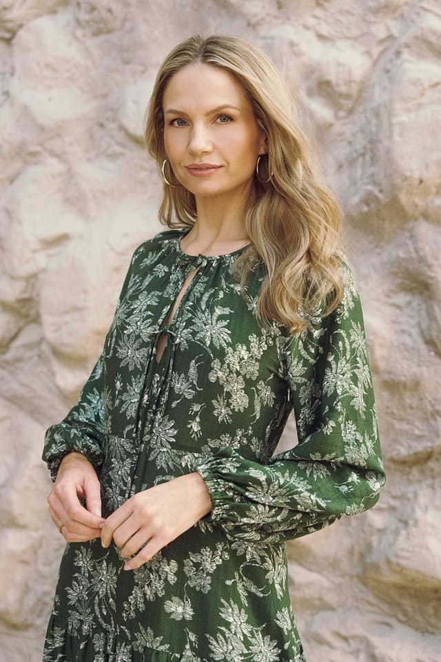 Izabel London Izabel London Women's Floral Long Sleeve Tie Neck Maxi Dress in Green - 2