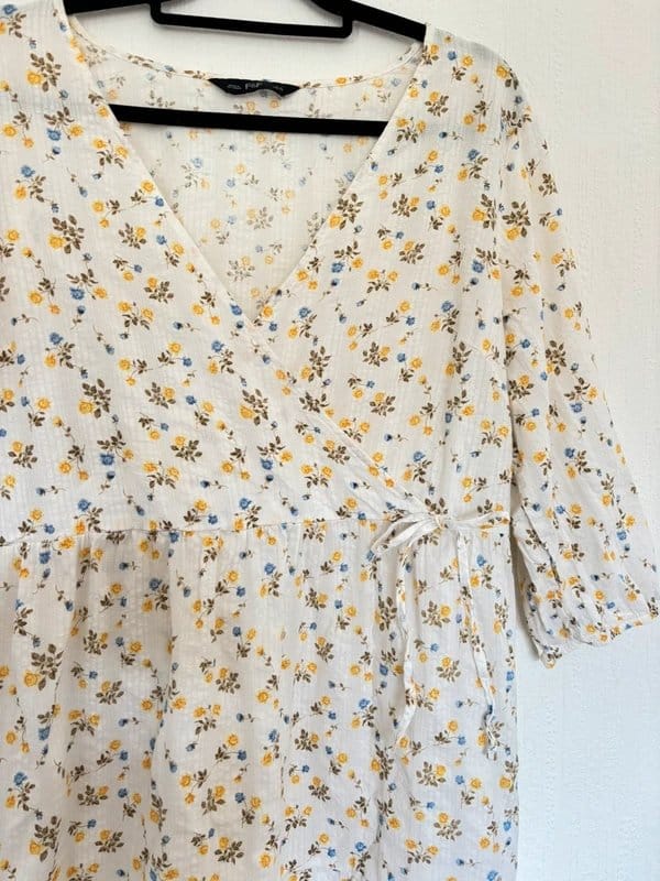 F&F Cream Ditsy Print 3/4 Sleeve Wrap Dress Size 16