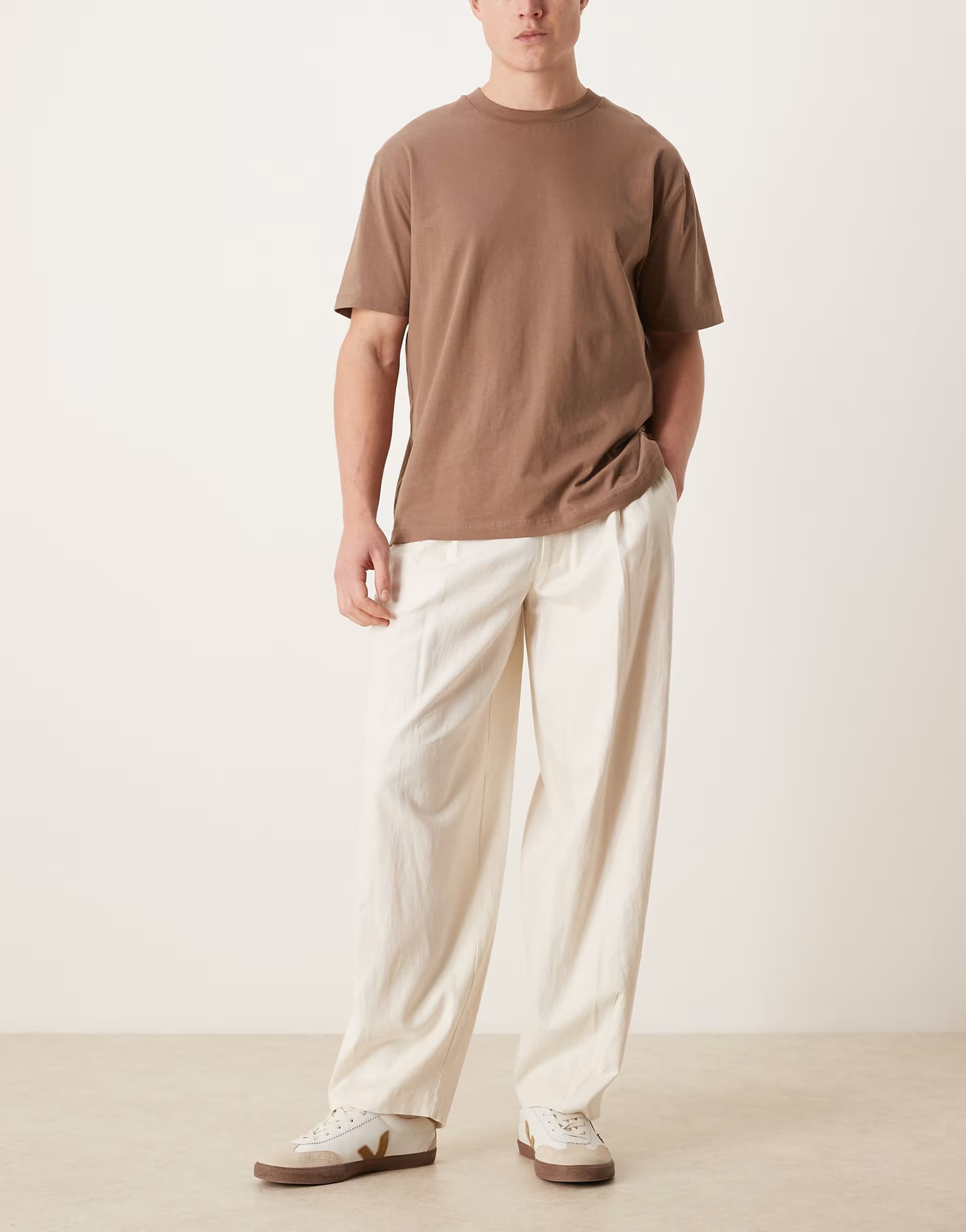 ASOS ASOS DESIGN smart pleated linen blend barrel trousers in ecru