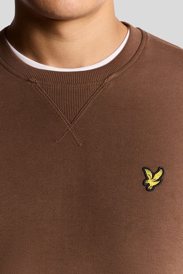 Lyle & Scott Lyle & Scott Men's Crew Neck Sweatshirt Bottle Brown - 2