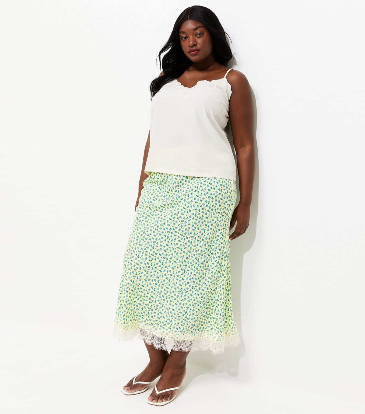 New Look Women's Plus Size Cream Ditsy Floral Bias Cut Midi Skirt Curves New Look