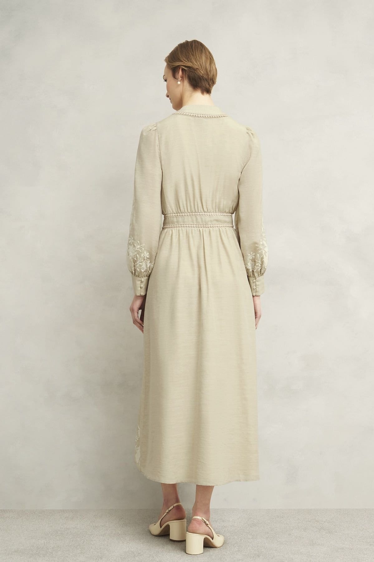 Hobbs London Hobbs London Women's Frida Embroidered Dress in Light Beige - 4