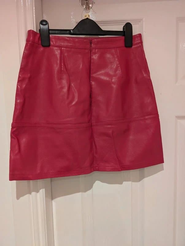 New Look Hot pink leather mini skirt
