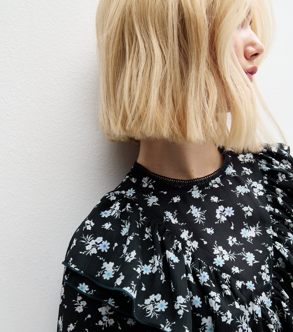 New Look Women's Blue Floral Print Frill Yoke Blouse New Look - 2