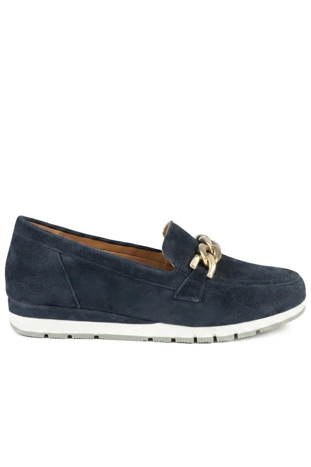 Jones Bootmaker Jones Bootmaker Women's Orsa Leather Chain Detail Loafers in Navy - 2