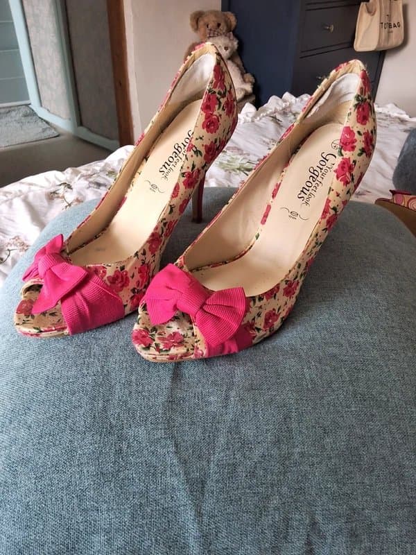 New Look Size 7 high heels