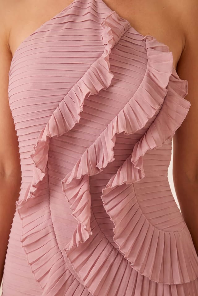 Style Cheat Style Cheat Women's Pleated halter tie dress in Dusky Pink in Dusty Pink - 2