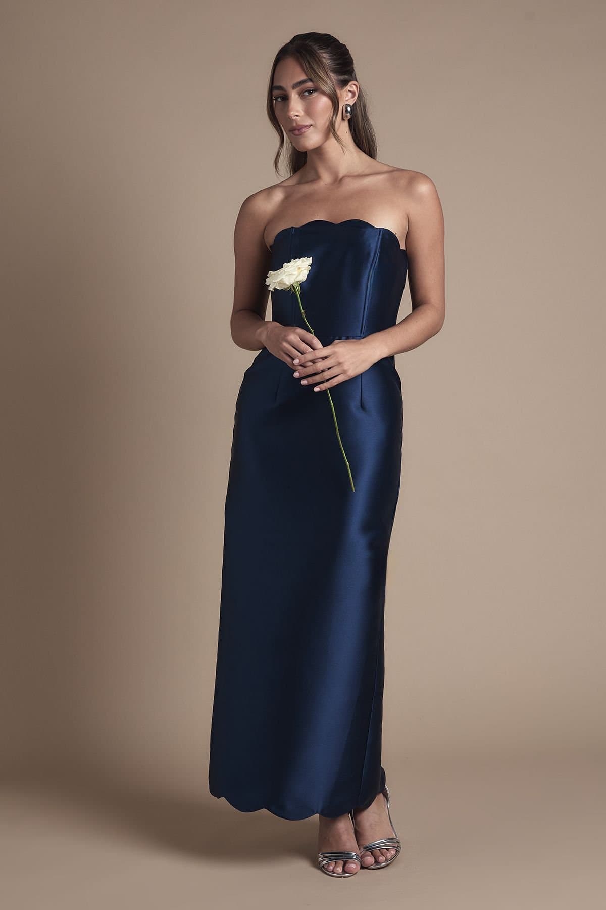 Coast Coast Women's Scallop Detail Twill Column Bridesmaid Dress in Navy