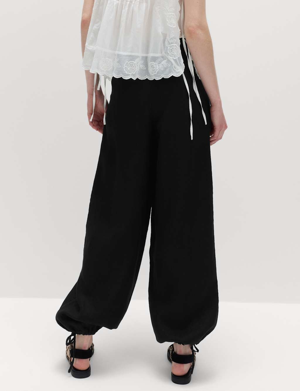 Marks & Spencer M&S Pure Linen Balloon Trousers Black - 4