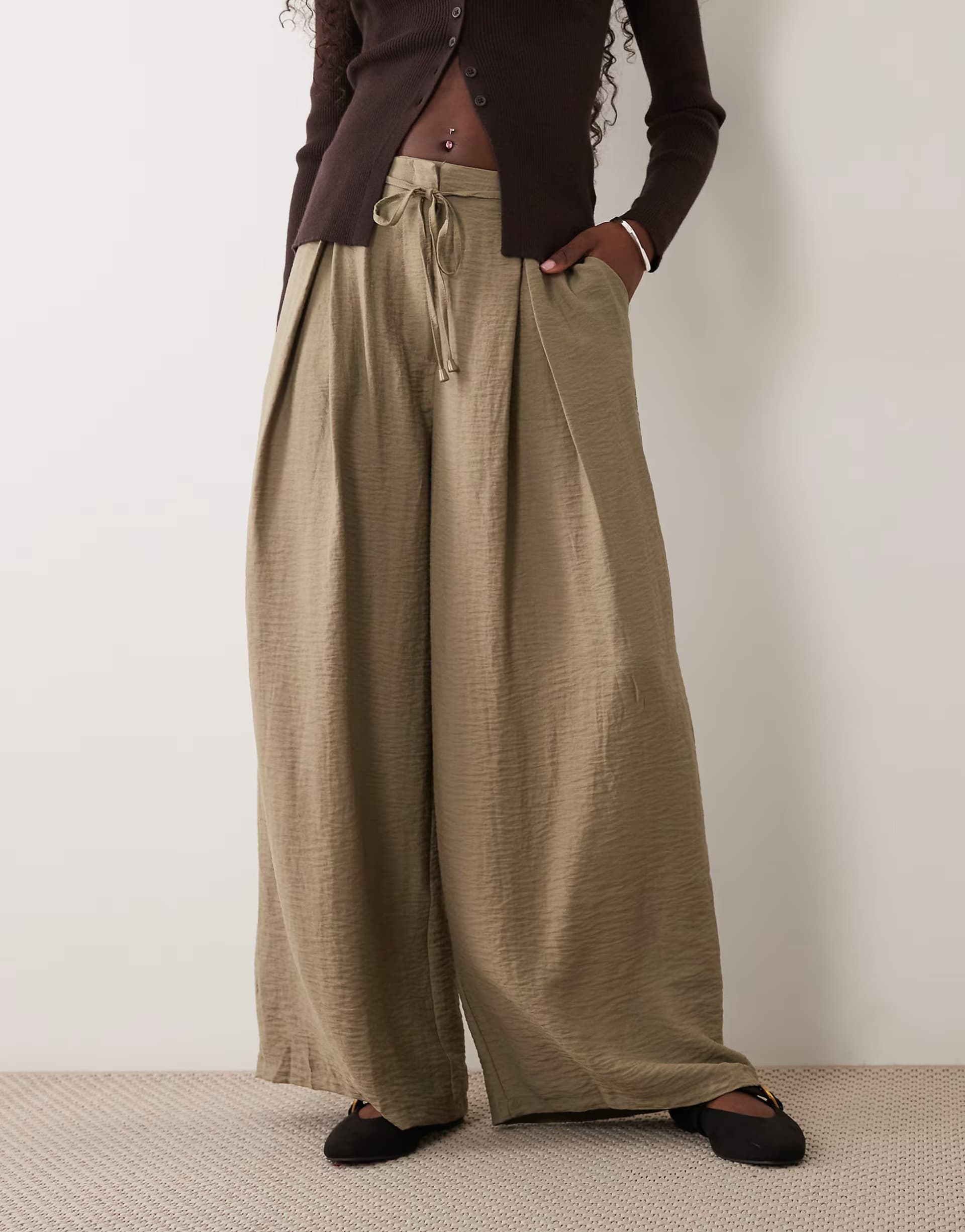 ASOS ASOS DESIGN textured wide leg trousers with tie waist in khaki