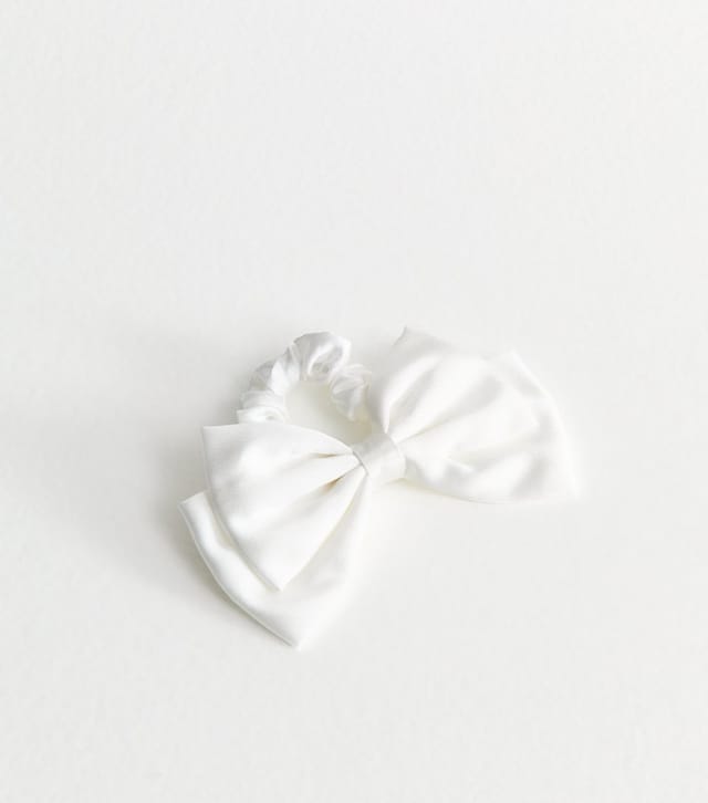 New Look White Satin Bow Scrunchie New Look - 2