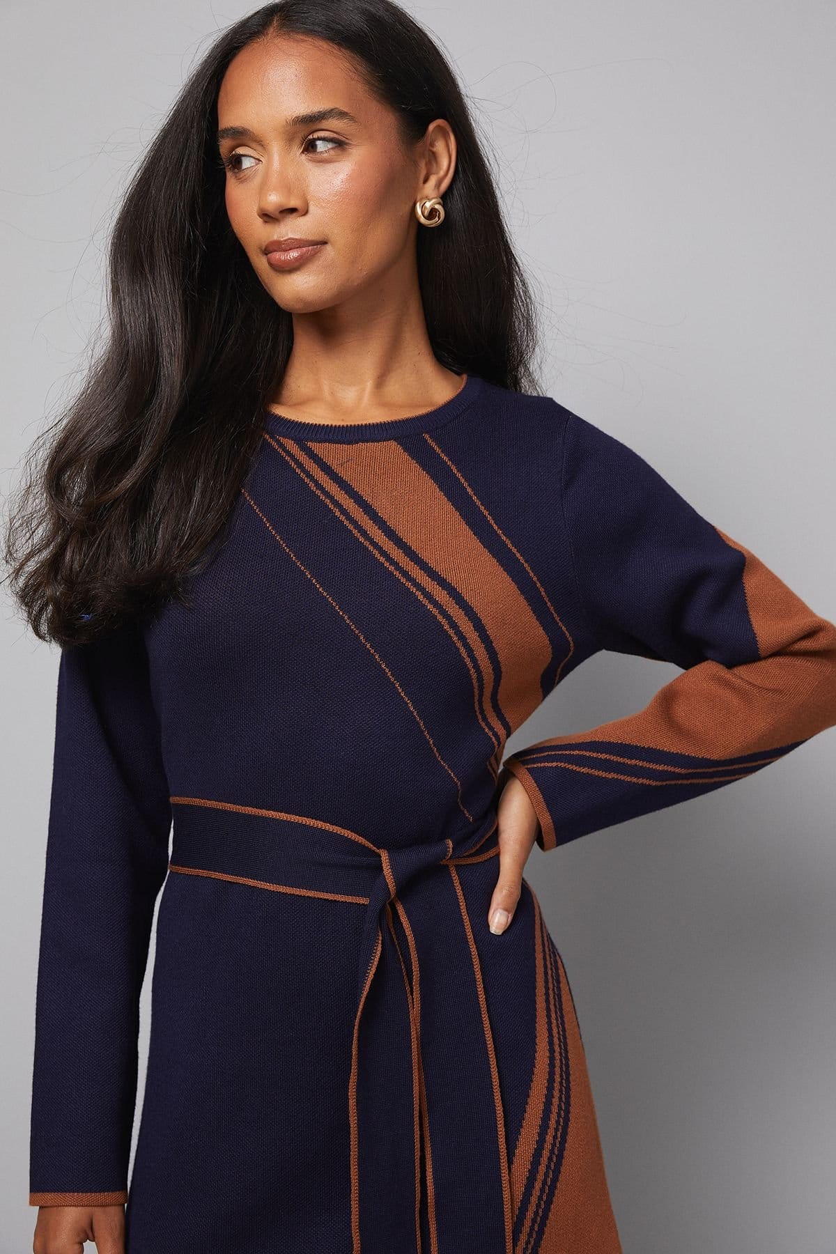 Wallis Wallis Women's Asymmetric Jacquard Knitted Dress in Navy - 4
