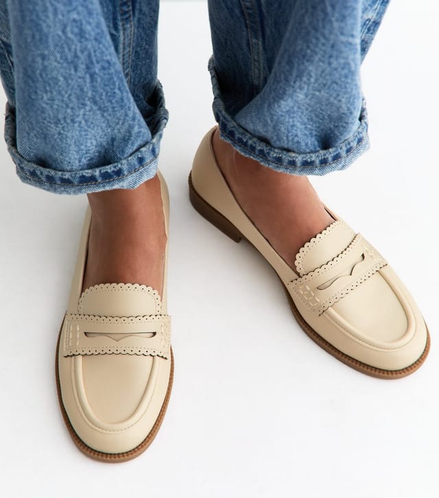 New Look Women's Off White Faux Leather Scalloped Penny Loafers Vegan New Look - 2