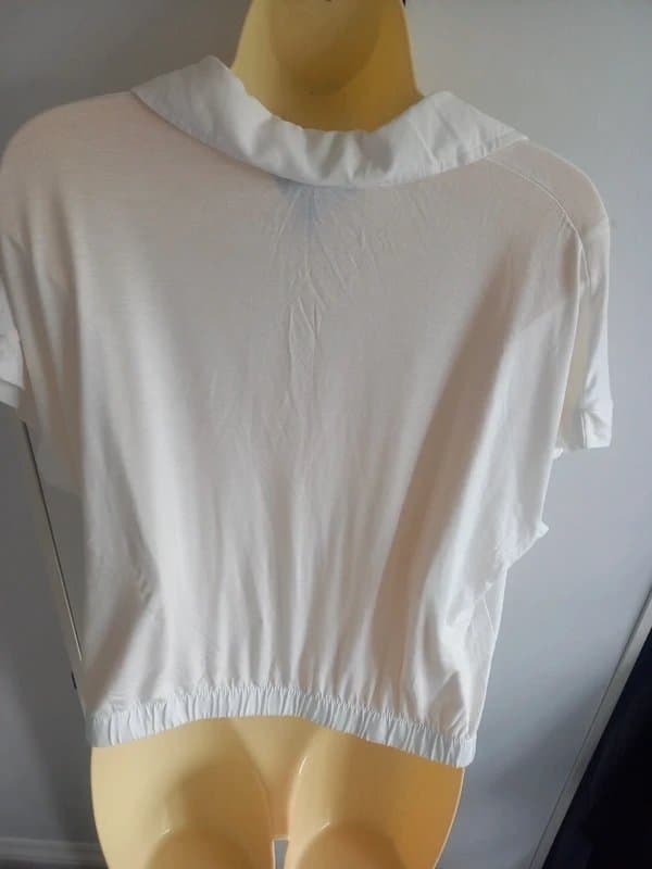 New Look Off white 'New look' twist front top