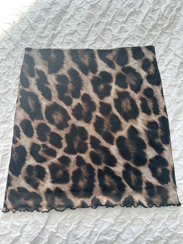 New Look Leopard skirt