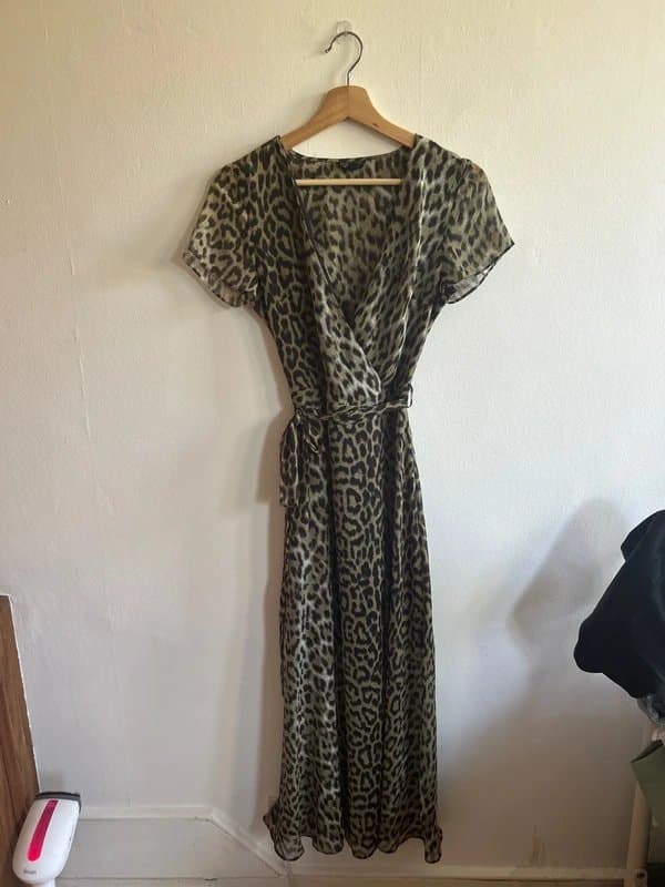 Topshop Topshop leopard print maxi dress size 10