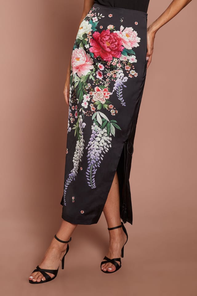 Coast Coast Women's Printed Satin Skirt in Black - 2