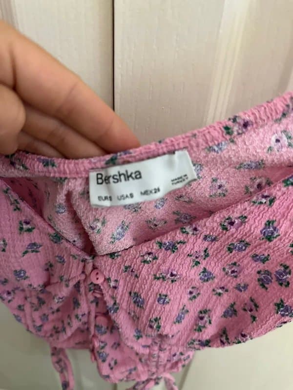 Bershka Bershka Cropped flower top