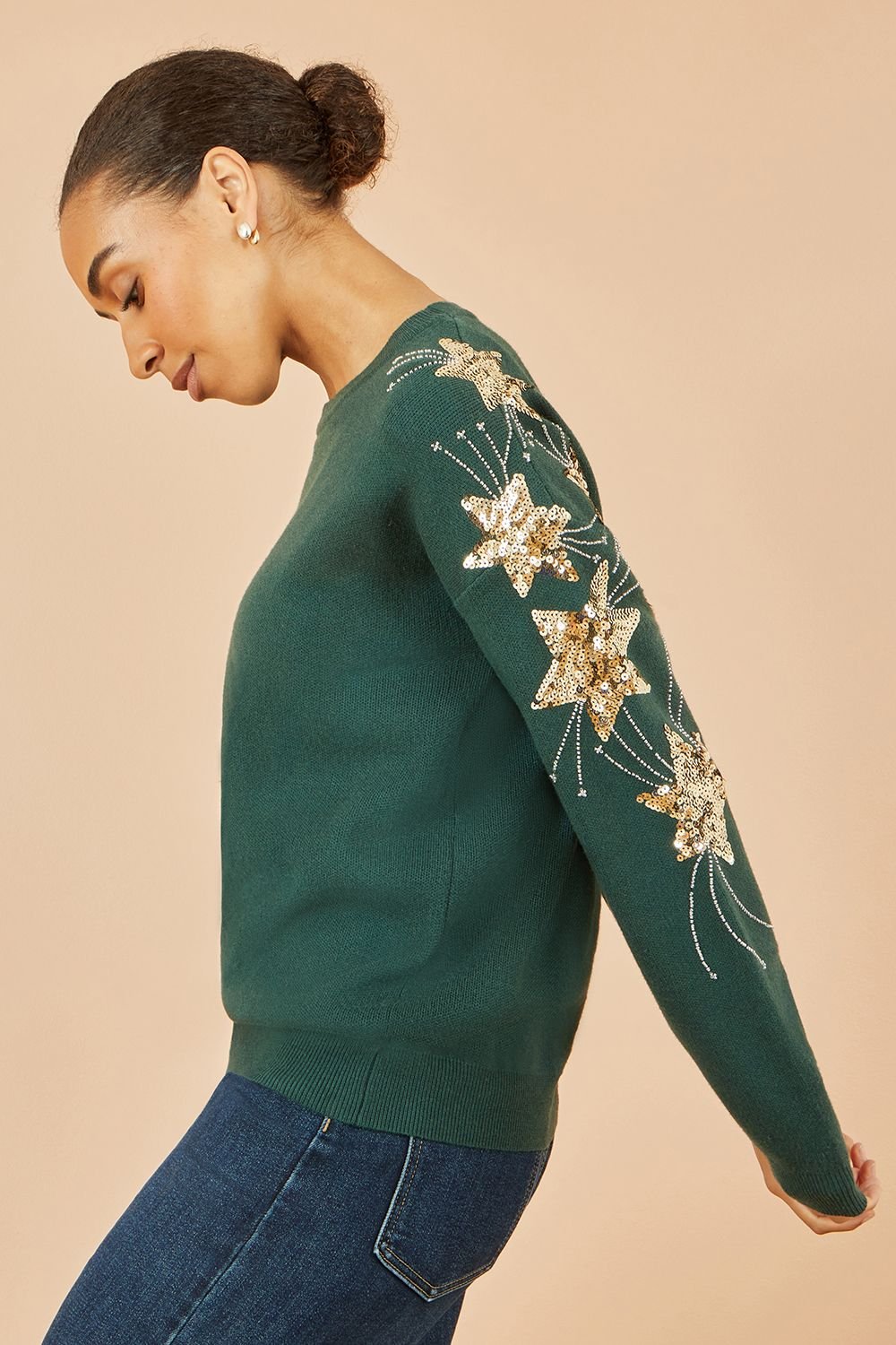 Yumi Yumi Women's Green Relaxed Fit Jumper With Sequin Star Sleeves - 2