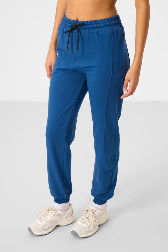 Tommy Life Tommy Life Women's Oversized Fleece Sweatshirt & Pants Set in Blue - 2