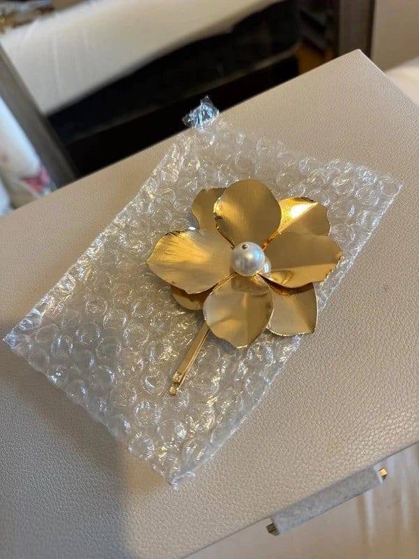 ASOS Flower hair accessory - 1