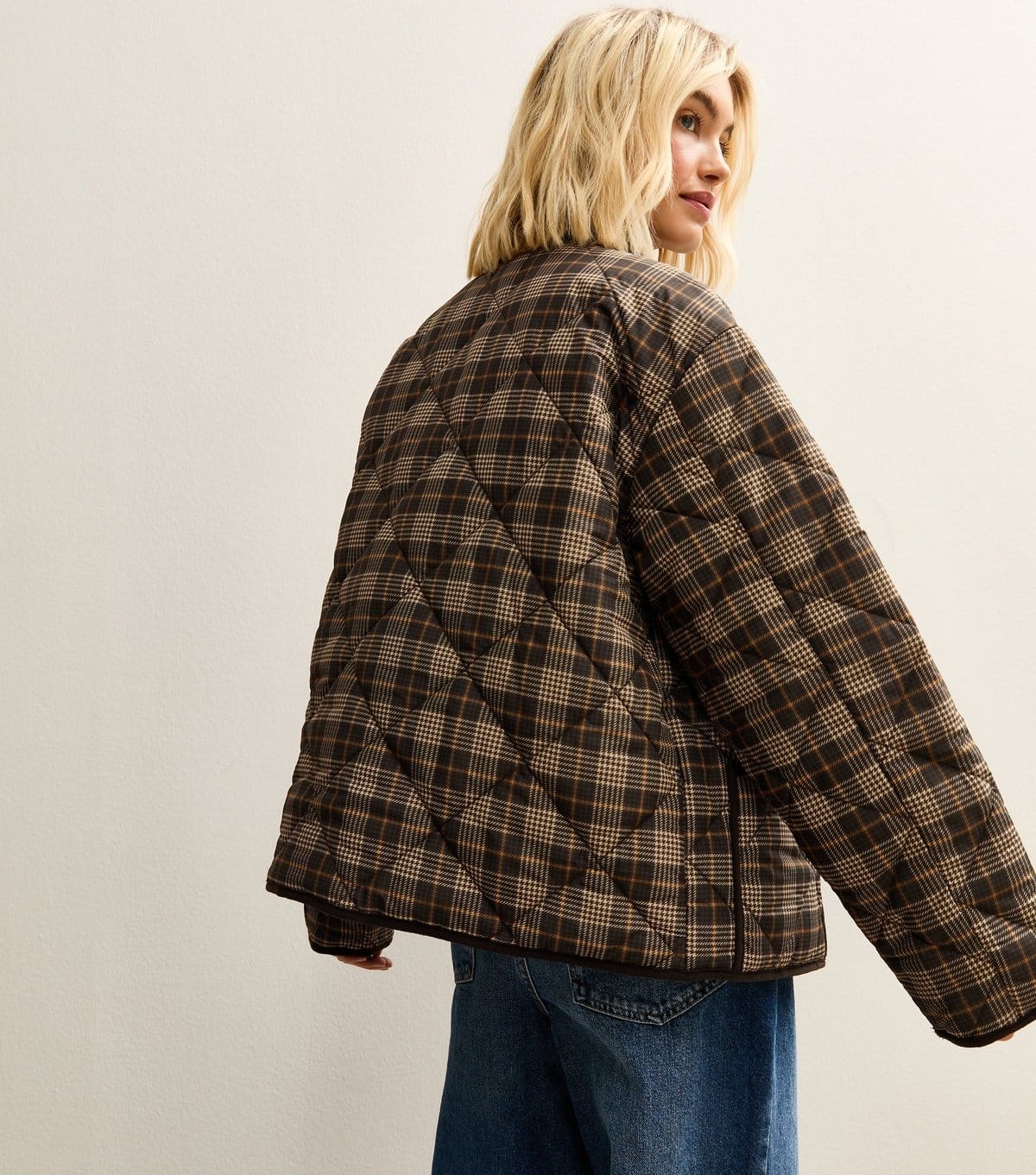 New Look Women's Brown Checked Contrast Trim Quilted Barn Jacket New Look - 4