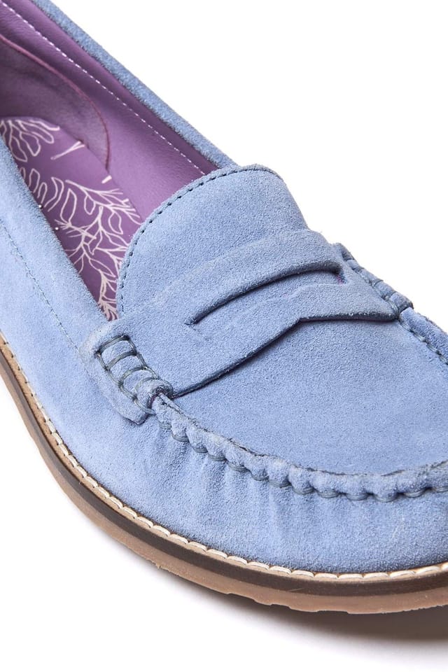 Moshulu Moshulu Women's 'Petrel Suede' Suede Loafers in Pale Blue - 3
