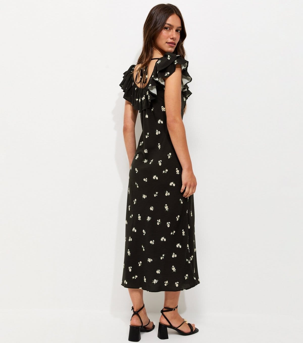 New Look Women's Petite Black Floral Print Ruffle Neck Midi Dress New Look - 4