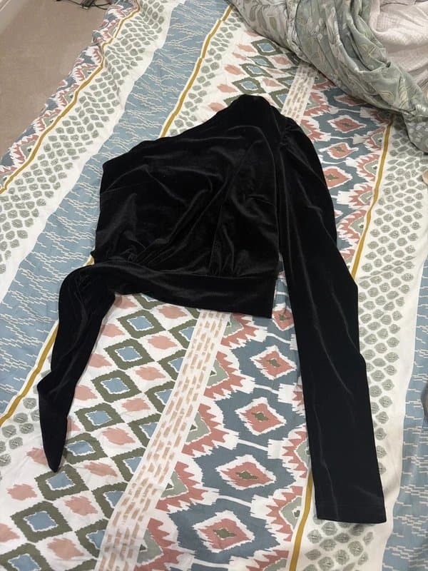 Bershka Black Bershka off-shoulder going out top, S size