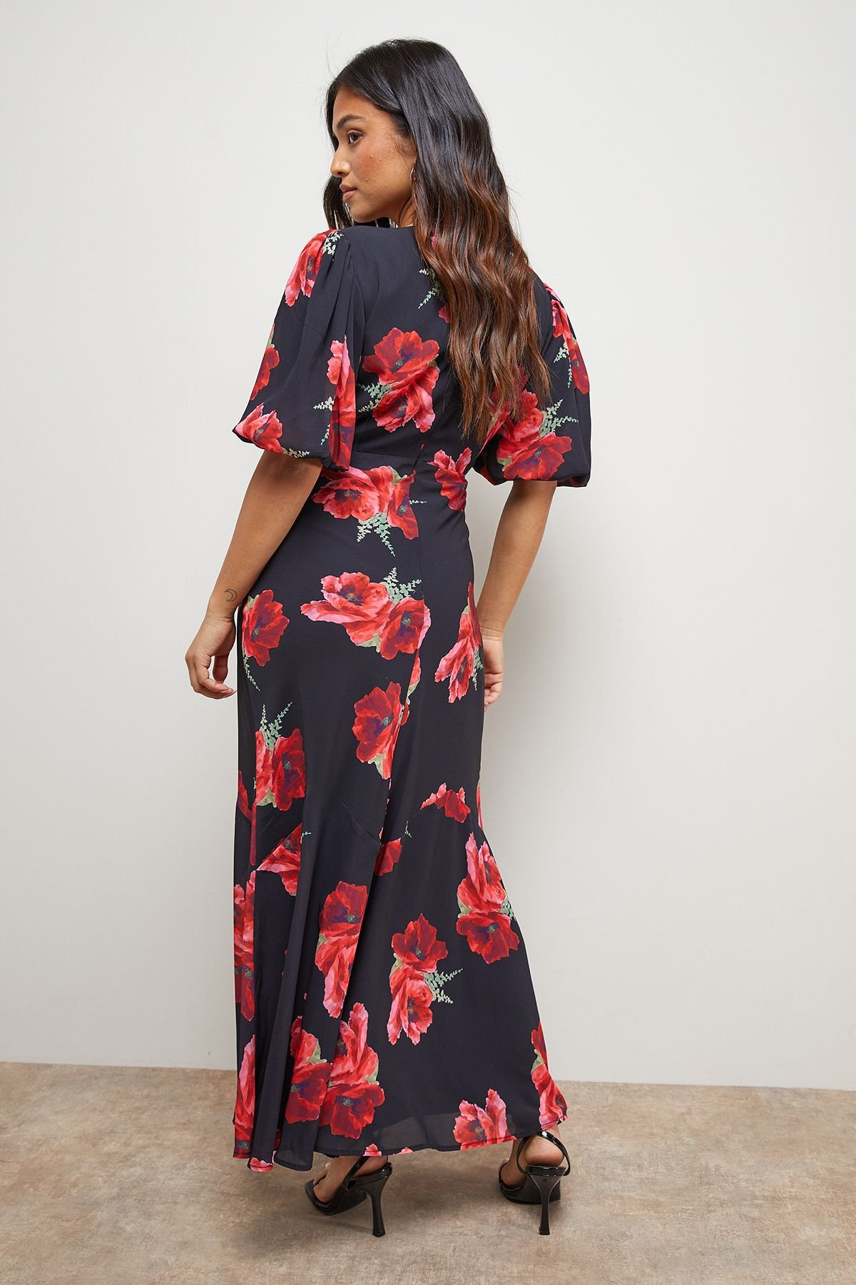 Oasis Oasis Women's Petite Printed Chiffon Puff Sleeve Fishtail Midaxi Dress in Black - 3