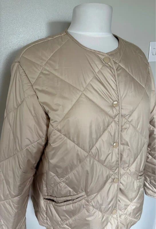 H&M H&M cream beige quilted jacket size 12-14