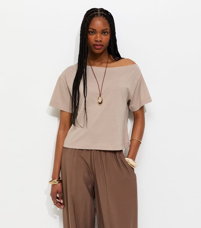 New Look Women's Mink Textured Off The Shoulder T-Shirt New Look - 2