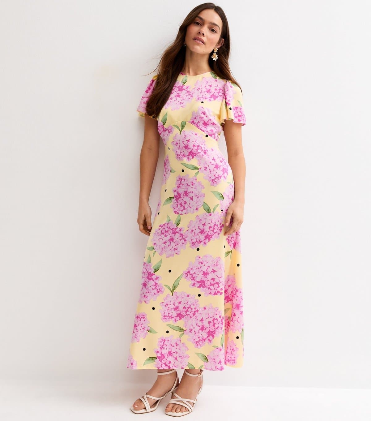 New Look Women's Petite Yellow Floral Flutter Sleeve Midi Dress New Look