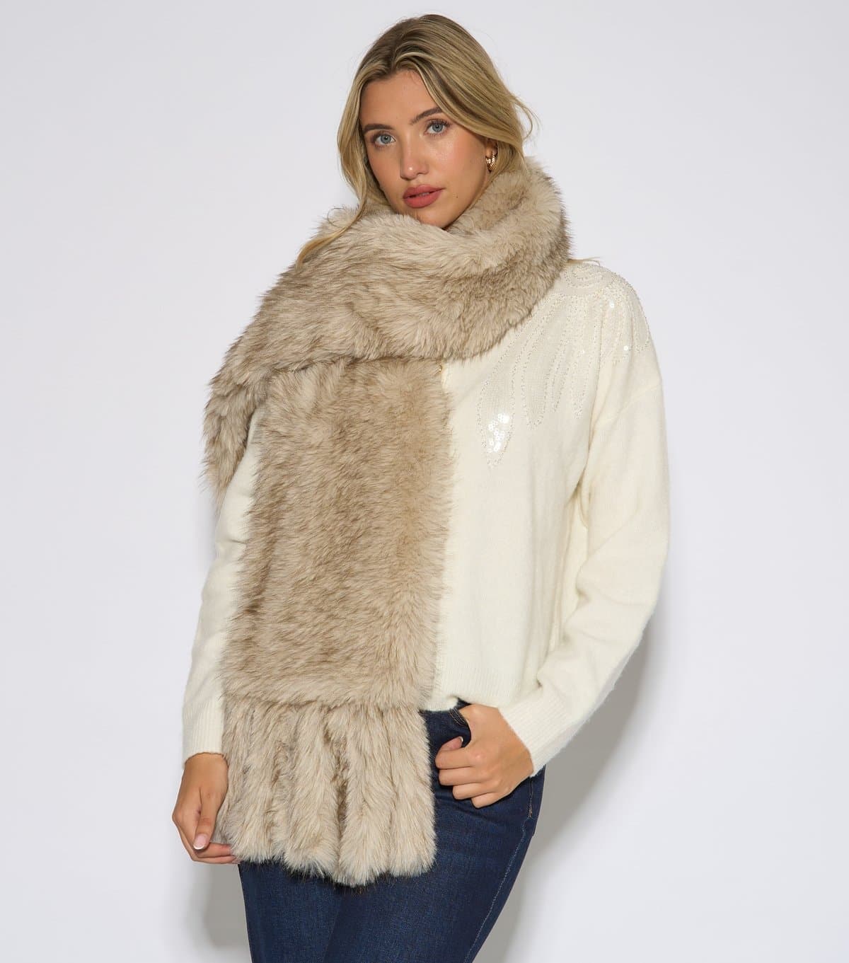 Gini London Off White Faux Fur Scarf Gini London New Look