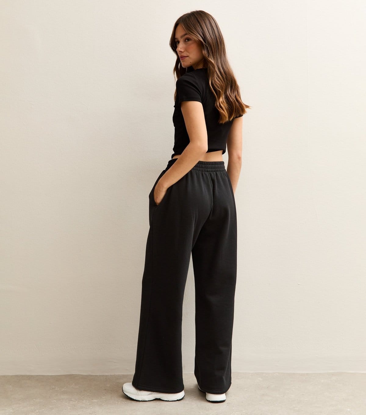 New Look Women's Petite Black Jersey Wide Leg Joggers New Look - 4