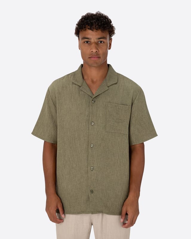 Walker & Hunt Walker & Hunt Men's Oversized 'Cuban' Shirt in Khaki - 2