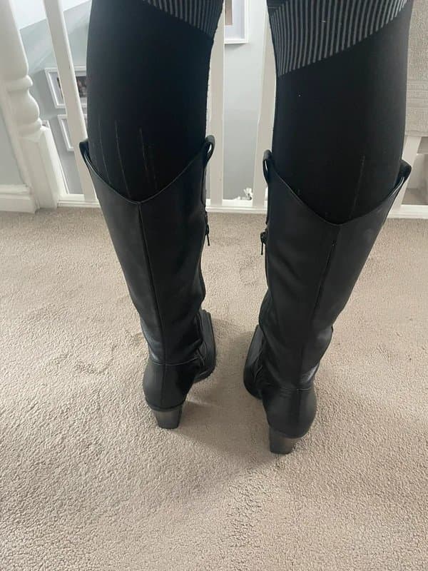 ASOS Design Stunning leather cowboy boots